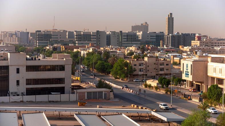 见识了富得流油的沙特,分享我的20个感悟